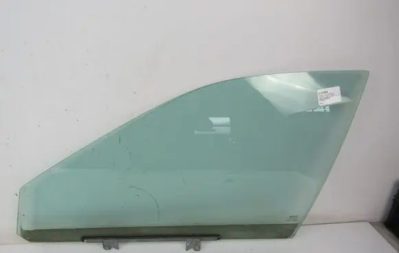 Renault Laguna I Front door window glass four-door 