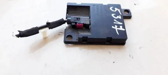 BMW 5 E60 E61 Antenna control unit 8450692846101 84506928461-01