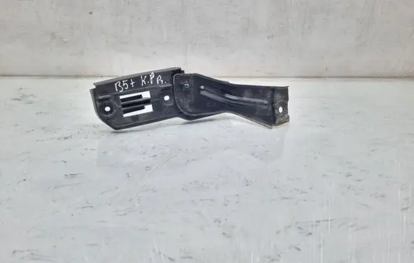 Volkswagen PASSAT B5.5 Fender mounting bracket 3B0821237A