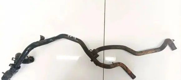 Volkswagen PASSAT B3 Engine coolant pipe/hose
