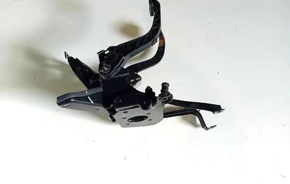 Volkswagen Sharan Pedal assembly 7M3721031K