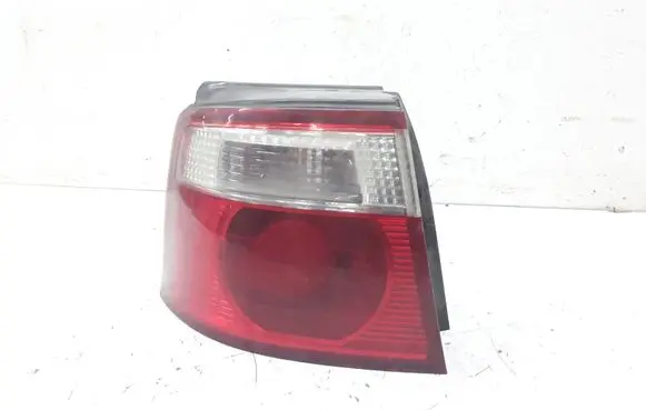 KIA Carens I Rear/tail lights