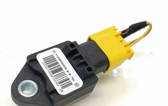 Mercedes-Benz B W245 Airbag deployment crash/impact sensor A1698202226