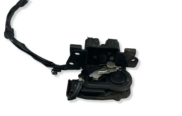 Toyota Prius (XW30) Tailgate/trunk/boot lock/catch/latch 