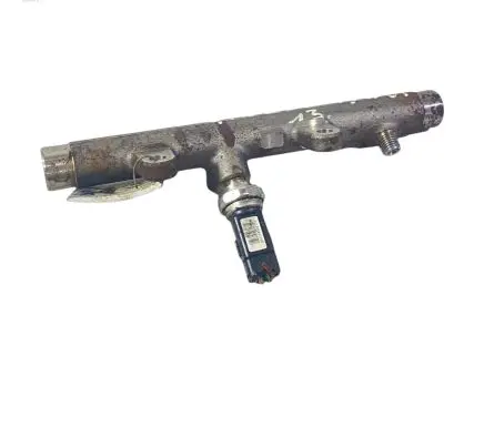 Nissan Qashqai Fuel main line pipe 8200704212 5WS40440 A2C27000234