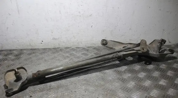 Front wiper linkage