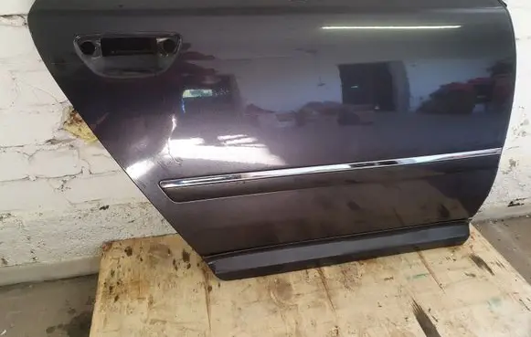 Audi A8 S8 D3 4E Rear door