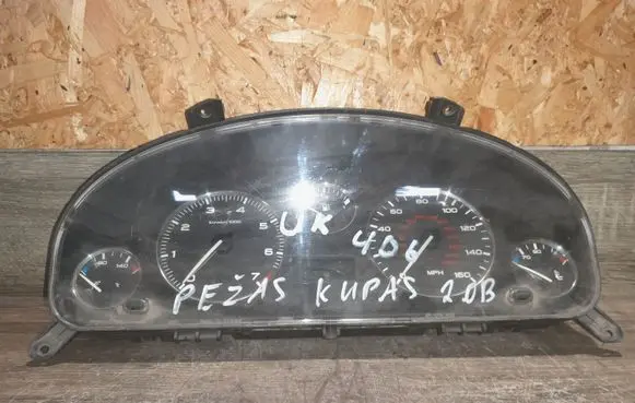 Peugeot 406 Speedometer (instrument cluster) 81115607