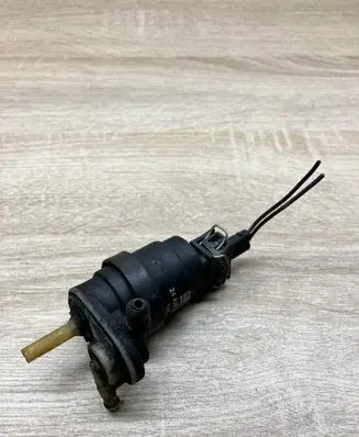 Opel Signum Windscreen/windshield washer pump 24439254