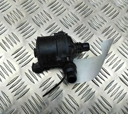 BMW 5 G30 G31 Electric auxiliary coolant/water pump 6834923