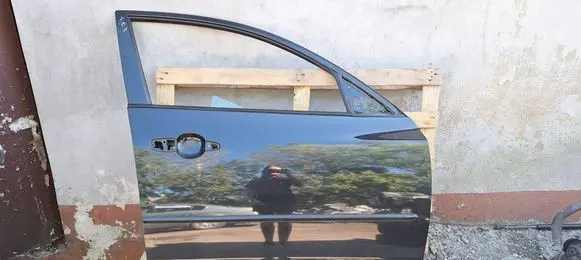 Mazda 3 II Front door