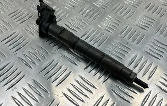 Fuel injector