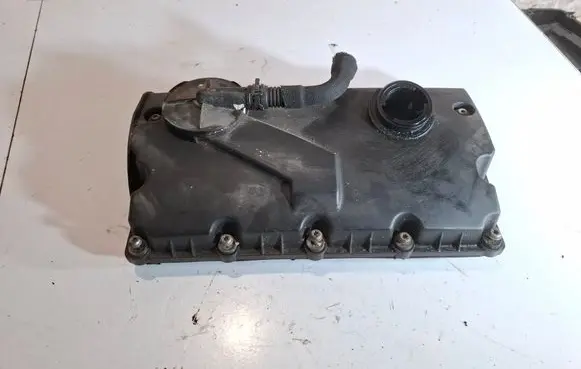 Skoda Superb B5 (3U) Rocker cam cover 038103475N 038103475P