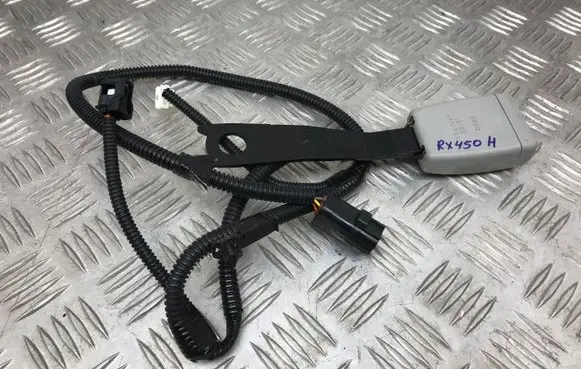 Lexus RX 450H Front seatbelt buckle B62018189