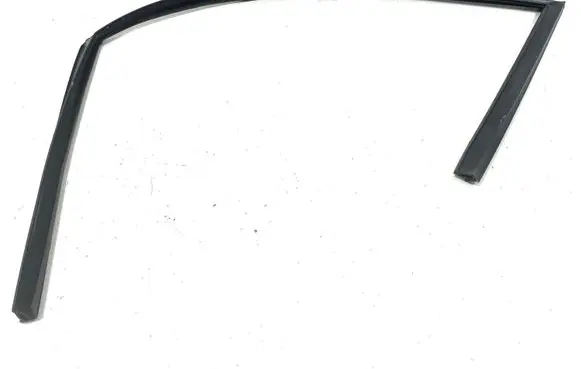 BMW 5 E60 E61 Rubber seal front door window/glass 
