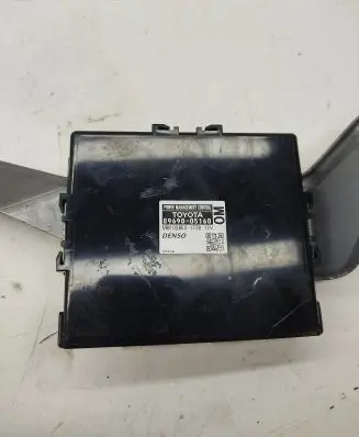 Toyota Avensis T270 Engine control unit/module 8969005160 MB102850