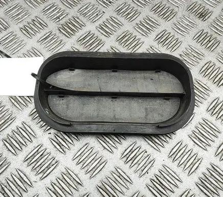 Audi A4 Allroad B9 Quarter panel pressure vent 6R0819465A