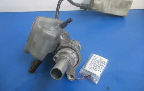 Peugeot 307 Master brake cylinder 