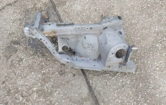 Toyota Corolla E120 E130 Front bodywork piece 