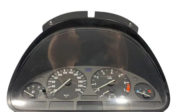 BMW 5 E39 Speedometer (instrument cluster) 8372359 62118372359