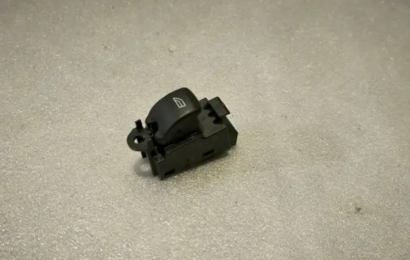 Volvo XC60 Electric window control switch 31394850