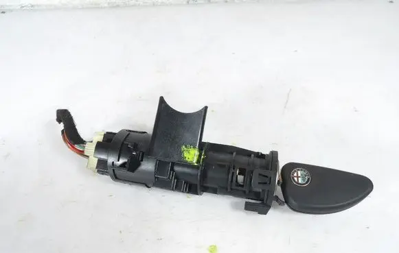 Alfa Romeo 147 Ignition lock 836505521