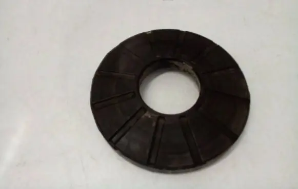 Mercedes-Benz Vito Viano W447 Rear coil spring rubber mount A4473240300