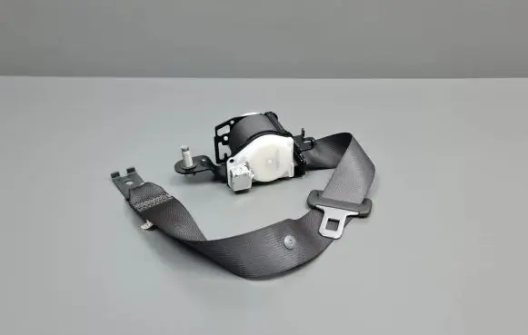 Honda Accord Middle seatbelt (rear) 70932089J TKAB0EJ527 E40437146