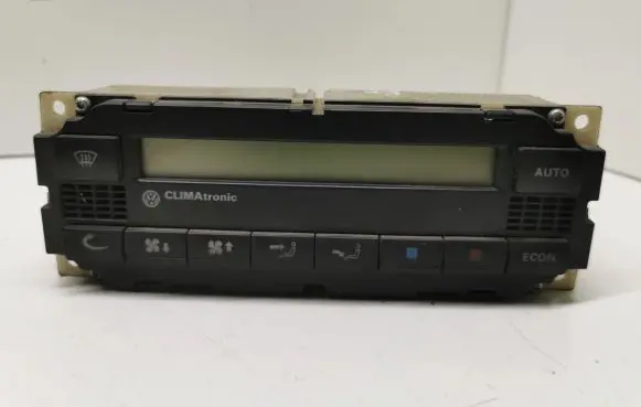 Volkswagen Golf IV Climate control unit 5HB00761700