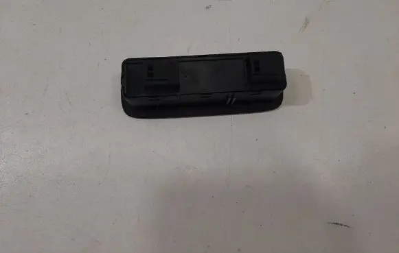Volvo S90, V90 Seat control switch 31394150