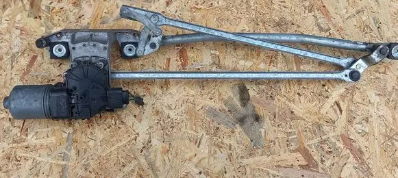 Front wiper linkage