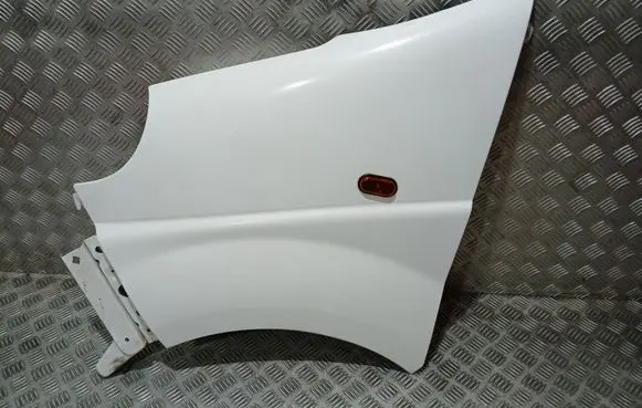 Opel Vivaro Fender 