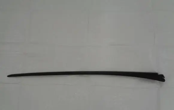 Peugeot 5008 Front door windshield rail 96858535