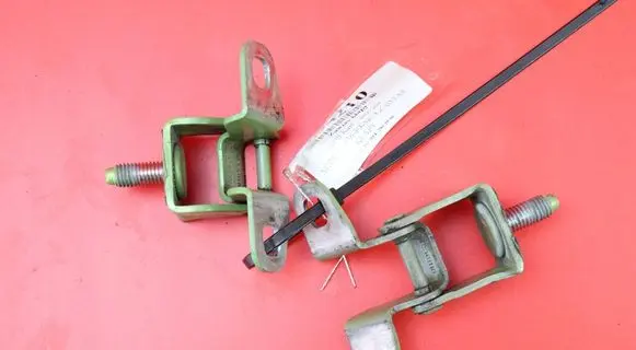 Opel Karl Tailgate/trunk/boot hinge 42361116