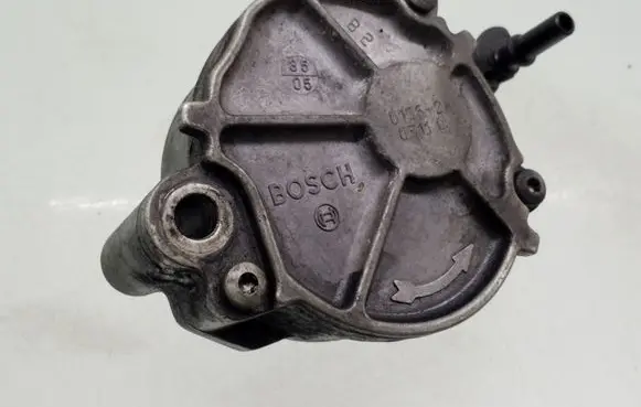 Peugeot 307 Vacuum pump D1562A