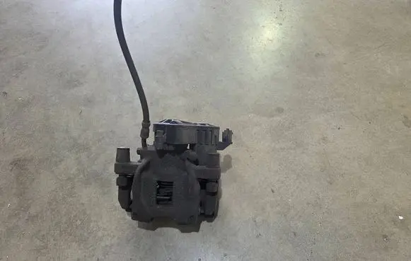 Ford Focus Rear brake caliper LX612D250BEA