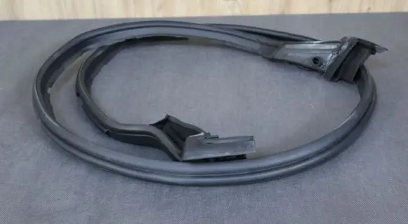 Mercedes-Benz SLK R172 Seal rubber (tailgate) 1727500098 A1727500098