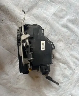 Audi A6 S6 C5 4B Front door lock 4B1837016G