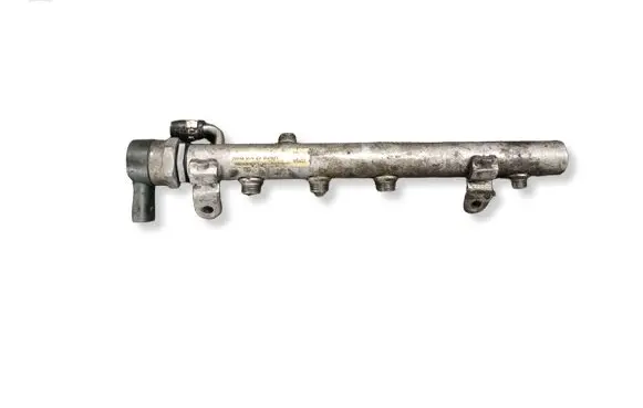 Mercedes-Benz E W212 Fuel distributor A6420702995