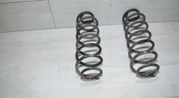 Peugeot 2008 I Rear coil spring 3458