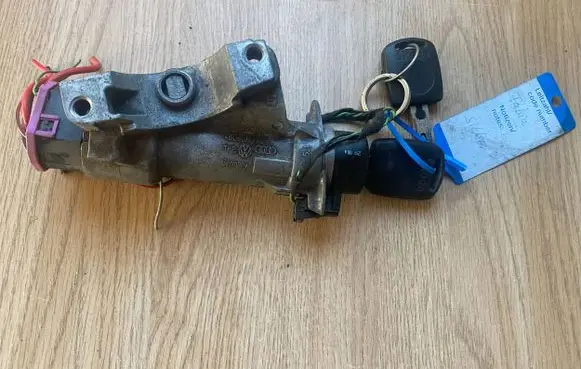 Seat Ibiza IV (6J,6P) Ignition lock 4B0905851C 1800808