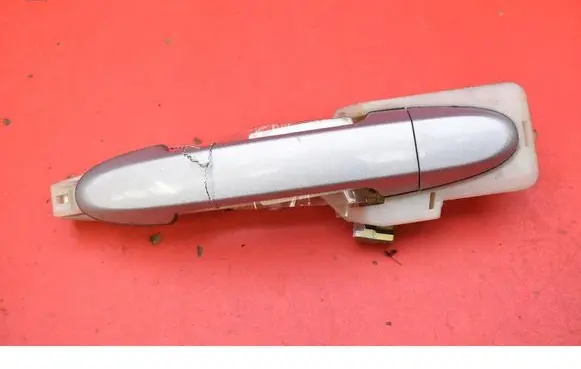 Hyundai Santa Fe Front door exterior handle 