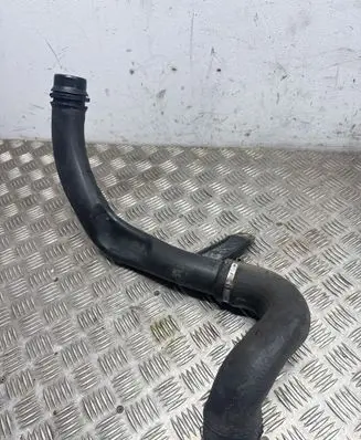 Intercooler hose/pipe