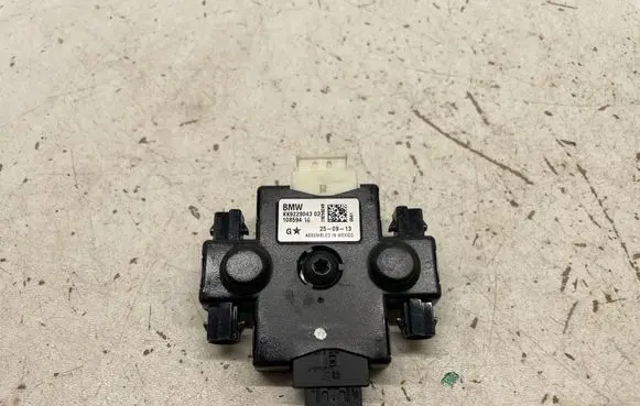 BMW 3 F30 F35 F31 Aerial antenna amplifier 9229043