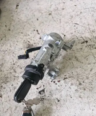 Skoda Octavia Mk2 (1Z) Ignition lock 1K0905851B