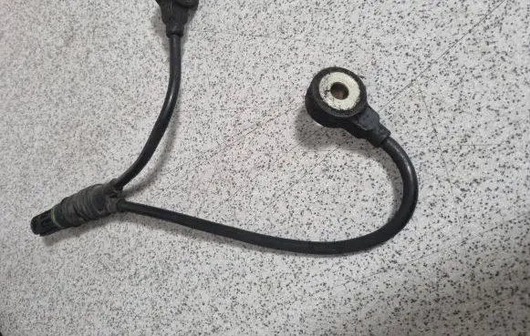 Detonation knock sensor