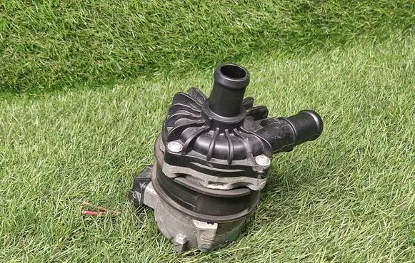 Audi A6 S6 C7 4G Electric auxiliary coolant/water pump 8K0965567