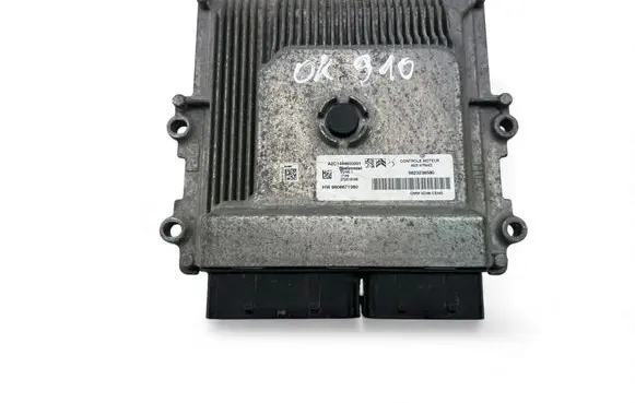 Peugeot 5008 II Engine control unit/module ECU 9823238580 9806671980