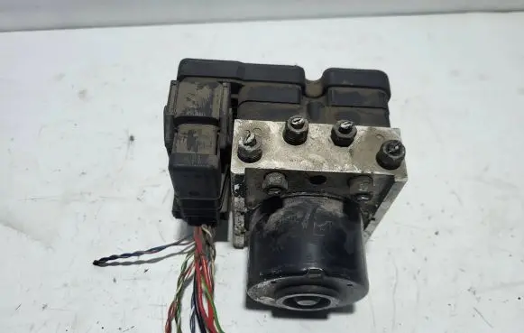 Ford Focus ABS Pump 00402662E3 10097001243 7C35K08N72