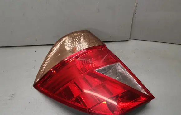 Honda FR-V Rear/tail lights